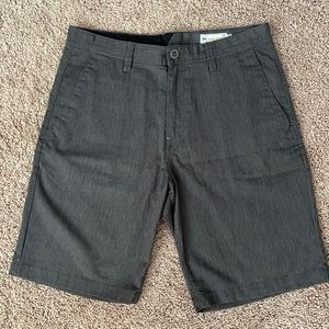 Vol I’m short, size 34